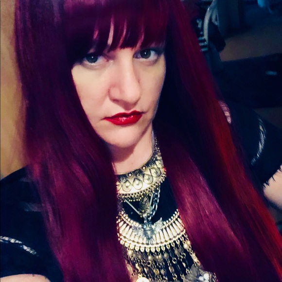 Meet your Posher, Laura - Picture 7 of 8